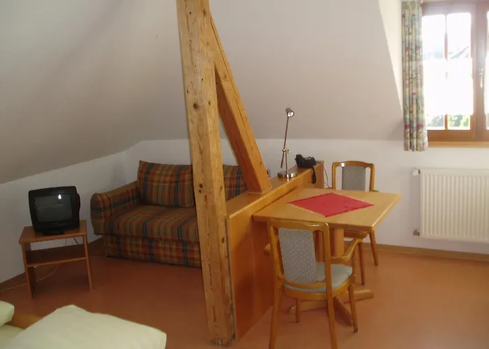 Otel Lotus Garden 2*